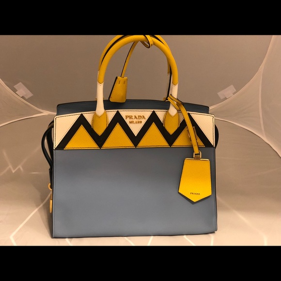 New PRADA ZIGZAG Top Handle Saffiano Leather Purse - Picture 1 of 8